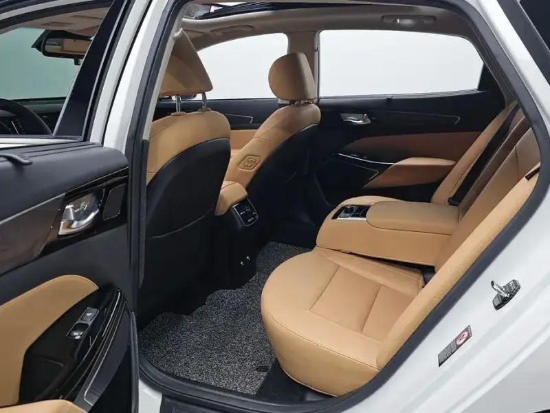 2019 Kia K7 с пробегом 33 710 км