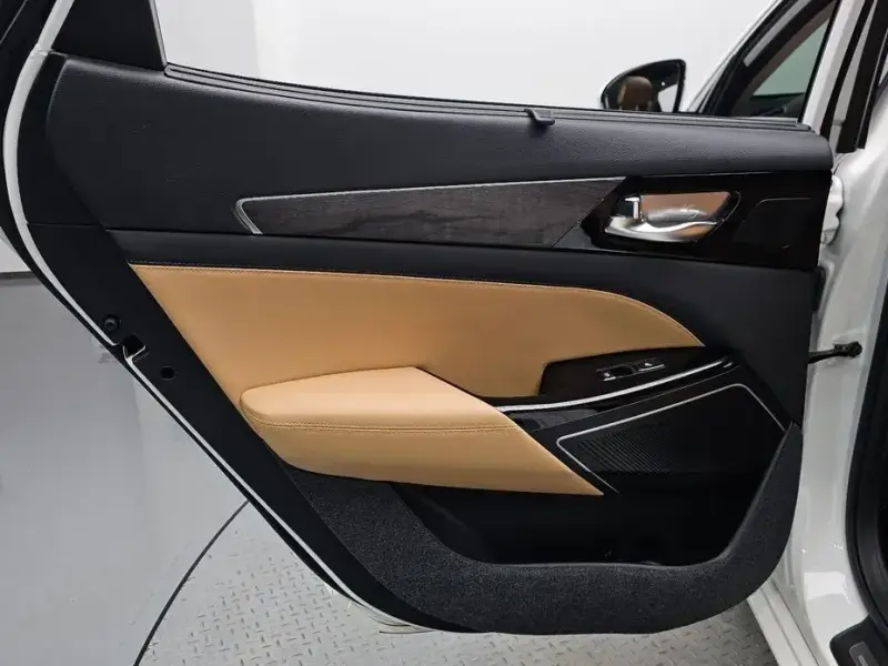 2019 Kia K7 с пробегом 33 710 км