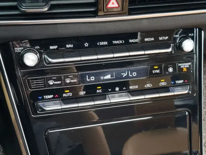 2019 Kia K7 с пробегом 33 710 км
