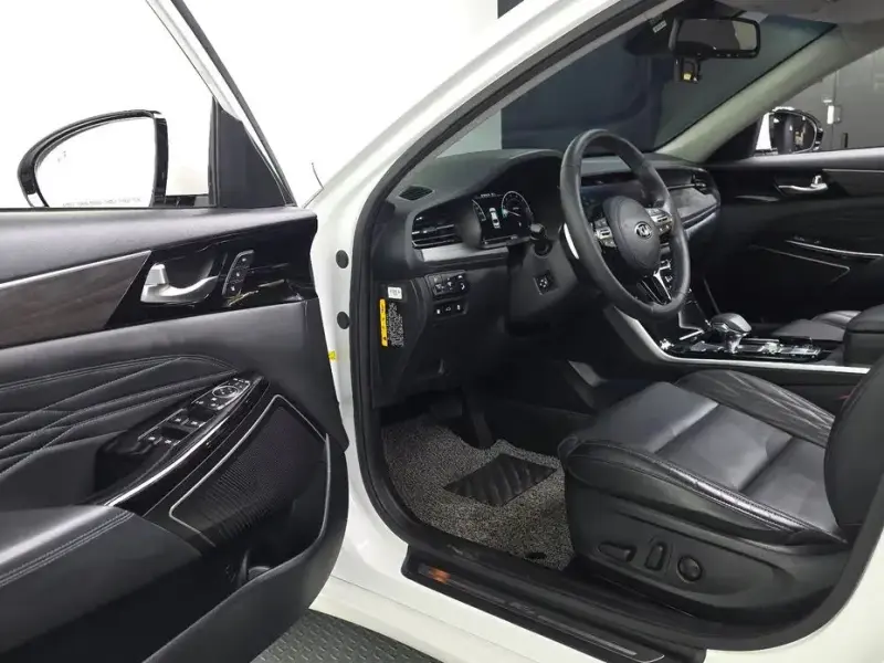 2020 Kia K7 с пробегом 43 758 км