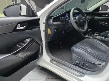 2019 Kia K7 с пробегом 76 527 км