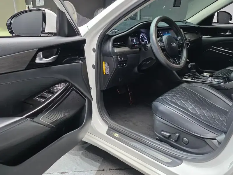 2019 Kia K7 с пробегом 76 527 км