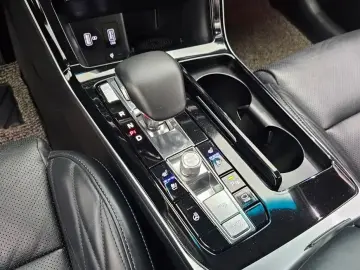 2020 Kia K7 с пробегом 62 943 км