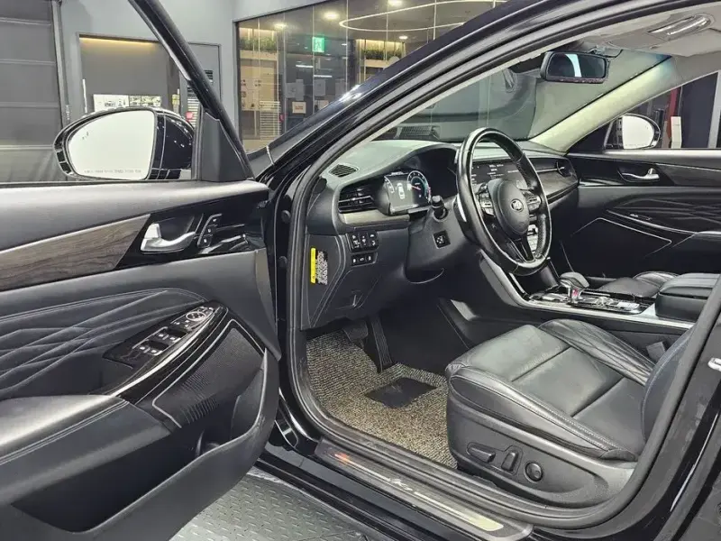 2020 Kia K7 с пробегом 62 943 км