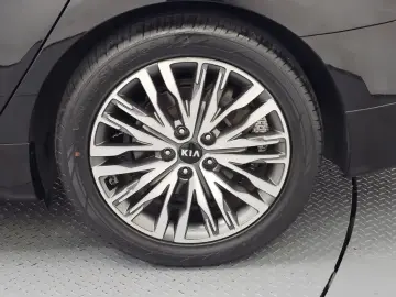 2020 Kia K7 с пробегом 62 943 км