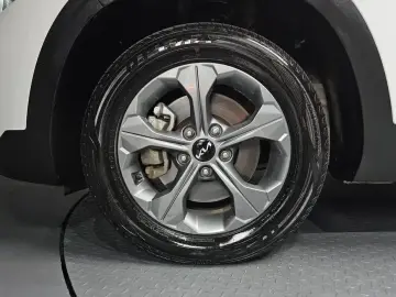 2023 Kia Seltos с пробегом 44 268 км