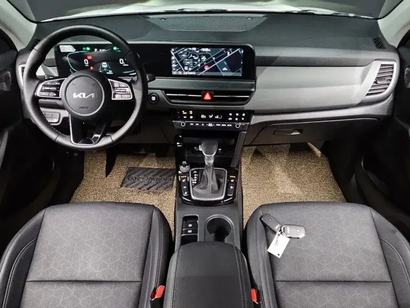 2023 Kia Seltos с пробегом 44 268 км