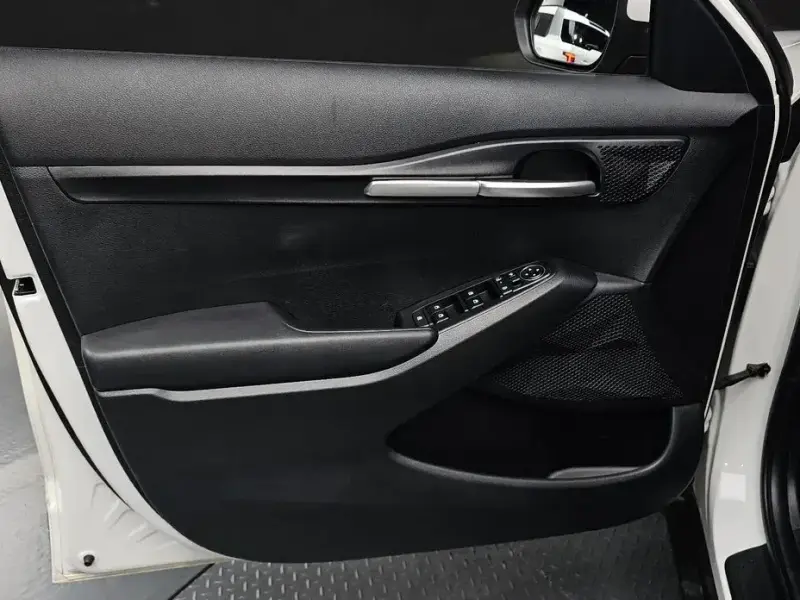 2023 Kia Seltos с пробегом 44 268 км