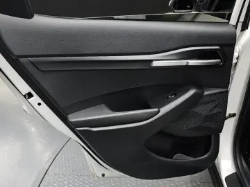 2023 Kia Seltos с пробегом 44 268 км