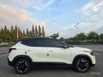 2023 Kia Seltos с пробегом 11 840 км