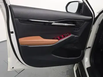 2024 Kia Seltos с пробегом 16 541 км