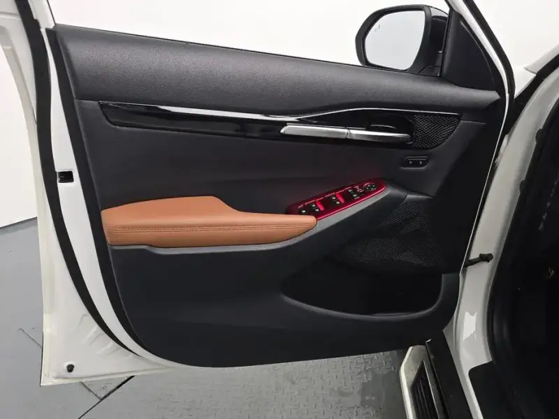 2024 Kia Seltos с пробегом 16 541 км