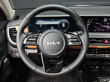 2024 Kia Seltos с пробегом 26 000 км