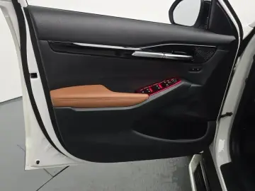 2024 Kia Seltos с пробегом 16 541 км