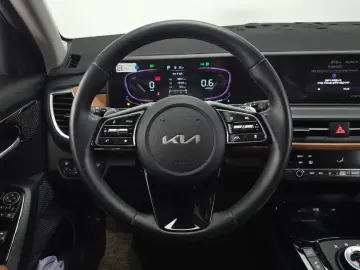 2023 Kia Seltos с пробегом 11 434 км