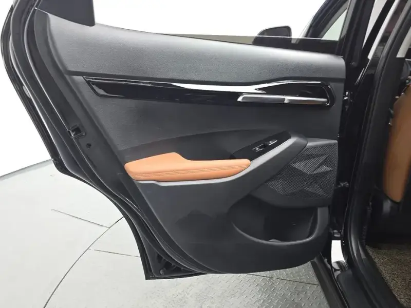 2023 Kia Seltos с пробегом 11 434 км