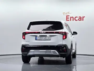 2025 Kia Seltos с пробегом 17 711 км