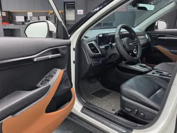 2025 Kia Seltos с пробегом 17 711 км