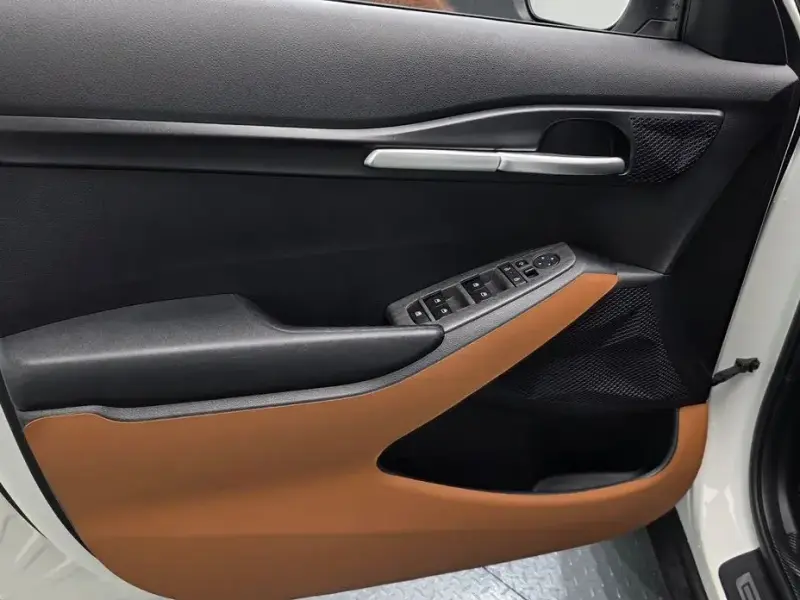 2025 Kia Seltos с пробегом 17 711 км