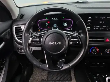 2023 Kia Seltos с пробегом 65 814 км