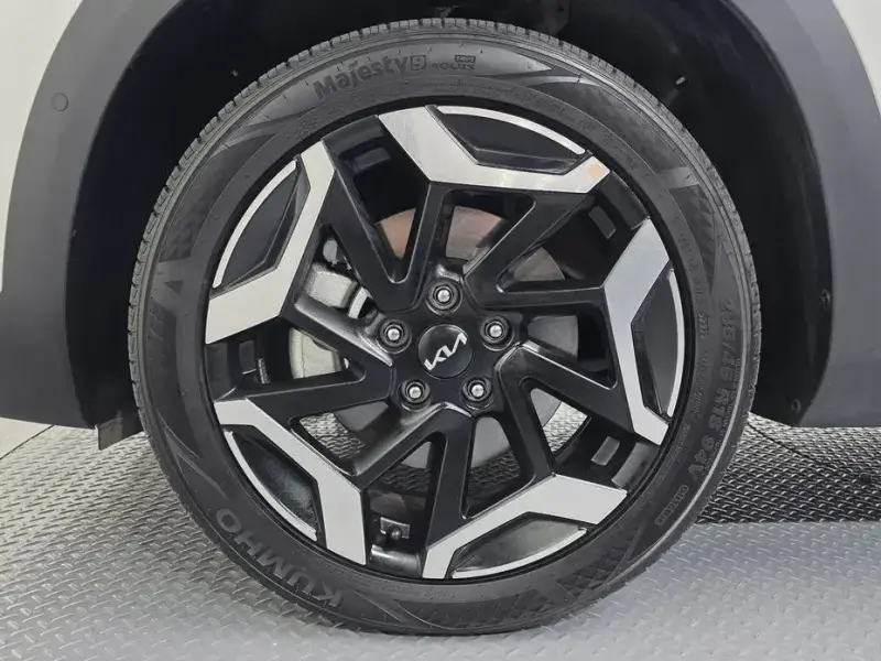 2023 Kia Seltos с пробегом 5 061 км
