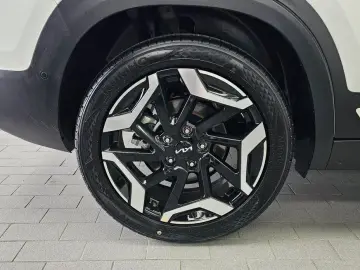2025 Kia Seltos с пробегом 5 246 км