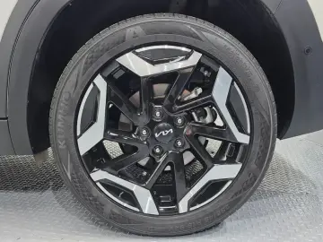 2023 Kia Seltos с пробегом 5 061 км