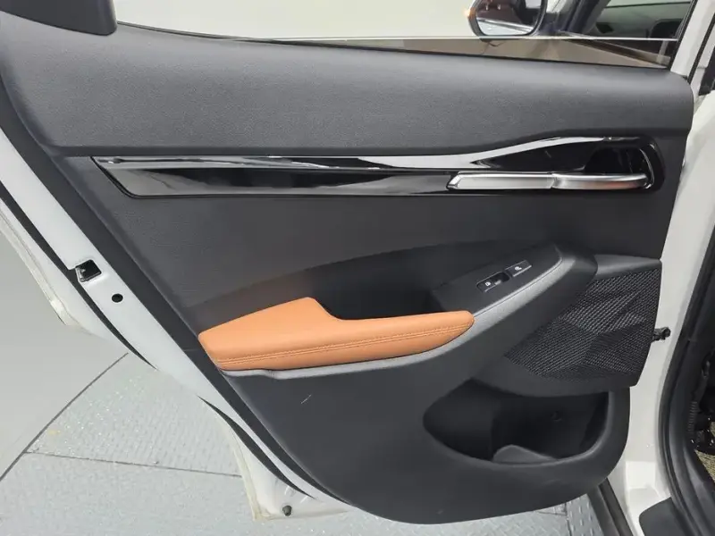 2023 Kia Seltos с пробегом 5 061 км