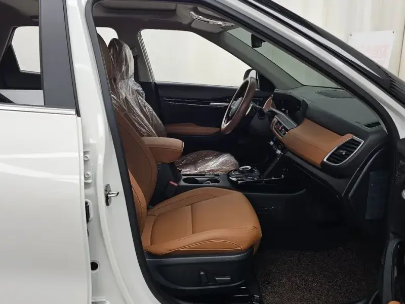 2025 Kia Seltos с пробегом 5 246 км