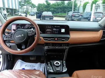 2025 Kia Seltos с пробегом 5 200 км