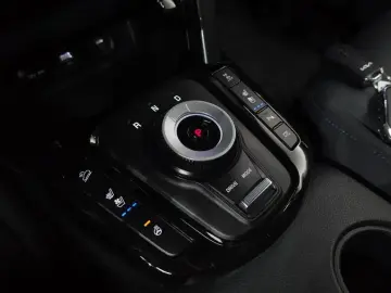 2023 Kia Seltos с пробегом 25 773 км