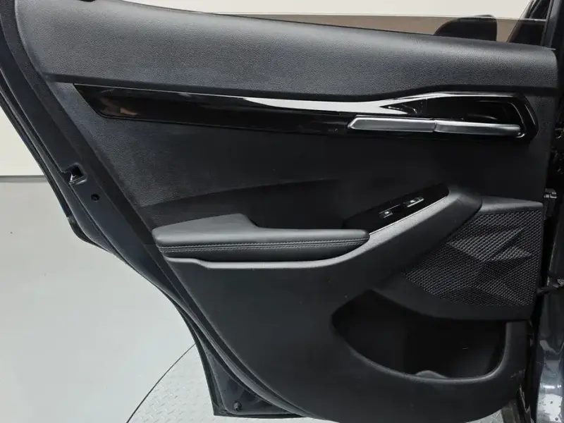 2023 Kia Seltos с пробегом 25 773 км