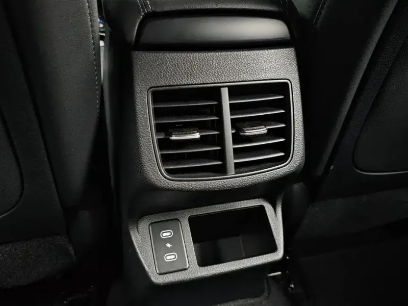 2024 Kia Seltos с пробегом 17 285 км