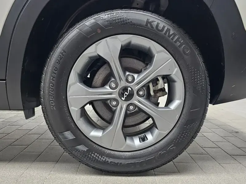 2024 Kia Seltos с пробегом 17 285 км