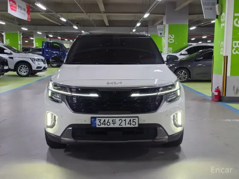 2023 Kia Seltos с пробегом 20 256 км