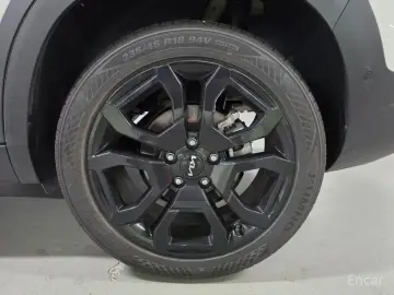 2023 Kia Seltos с пробегом 20 256 км