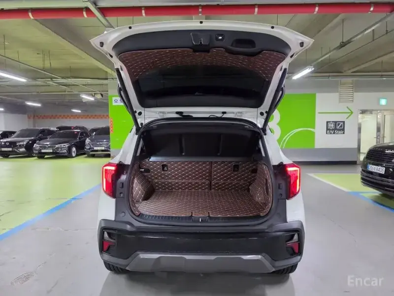 2023 Kia Seltos с пробегом 20 256 км