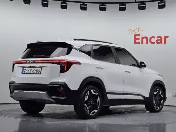 2023 Kia Seltos с пробегом 20 546 км