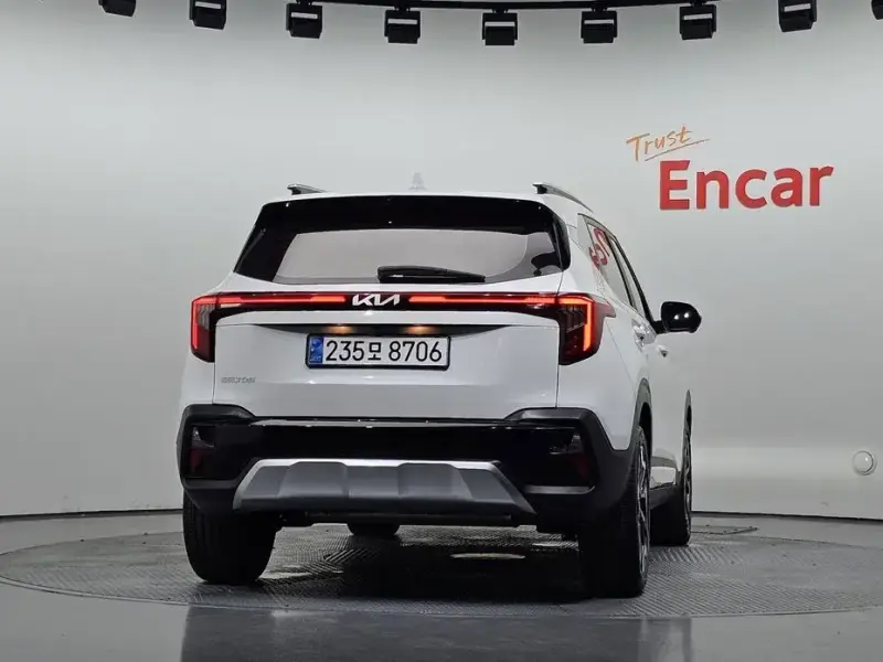 2023 Kia Seltos с пробегом 20 546 км