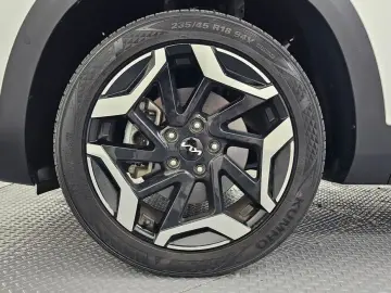 2023 Kia Seltos с пробегом 20 546 км