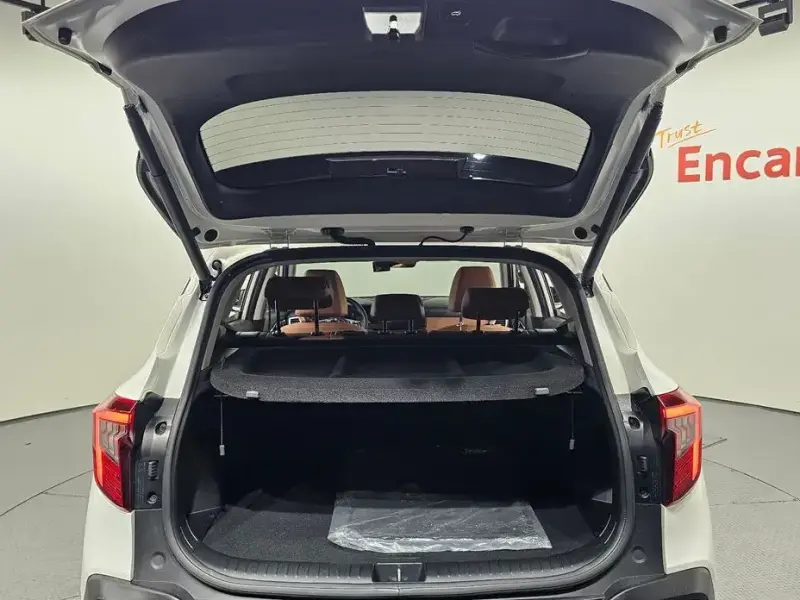 2023 Kia Seltos с пробегом 20 546 км