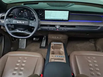 2023 Kia EV9 с пробегом 27 241 км