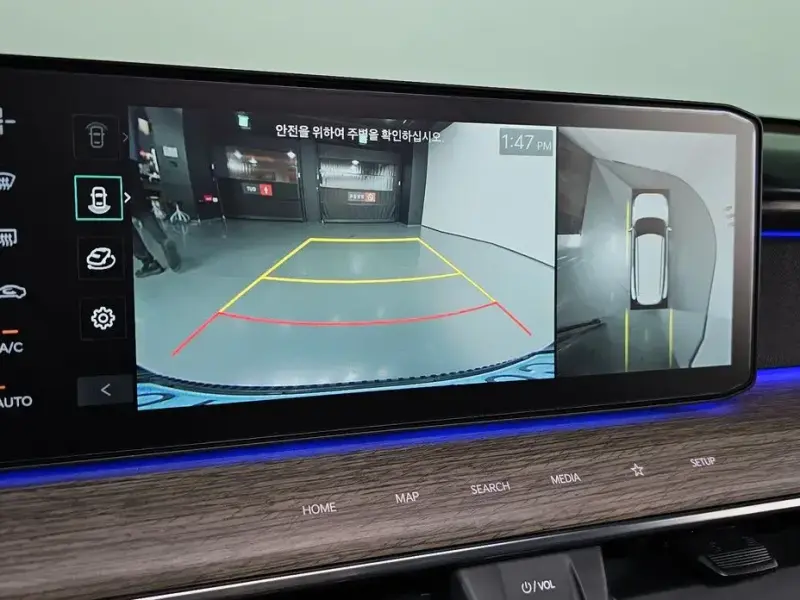2023 Kia EV9 с пробегом 27 241 км