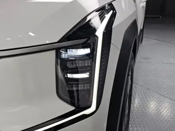 2023 Kia EV9 с пробегом 42 829 км