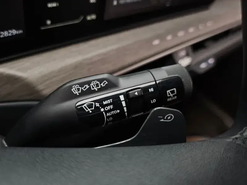 2023 Kia EV9 с пробегом 42 829 км