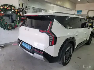 2023 Kia EV9 с пробегом 55 400 км
