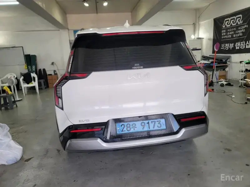2023 Kia EV9 с пробегом 55 400 км