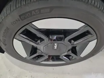 2023 Kia EV9 с пробегом 55 400 км