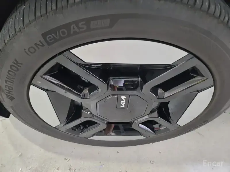 2023 Kia EV9 с пробегом 55 400 км