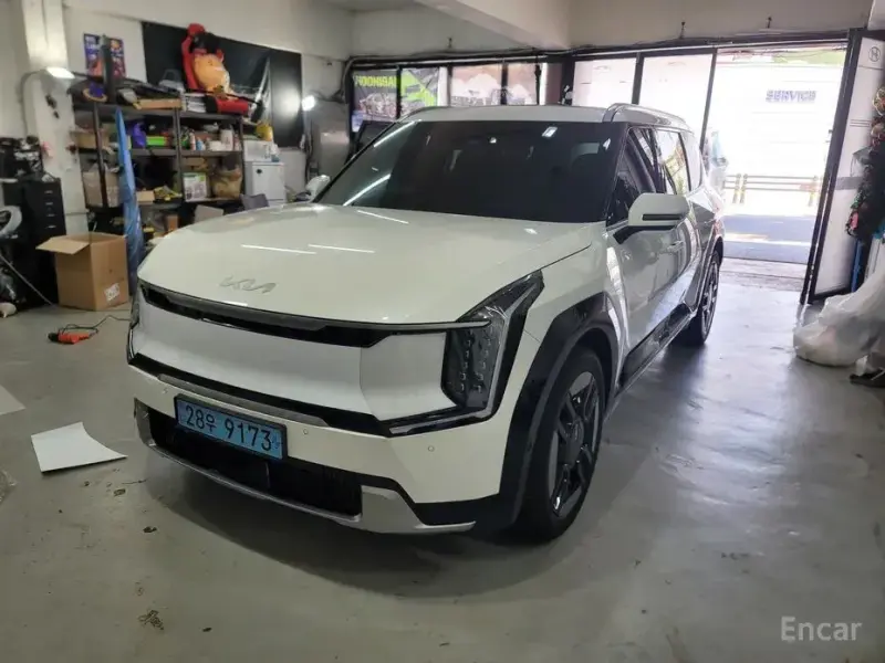 2023 Kia EV9 с пробегом 55 400 км